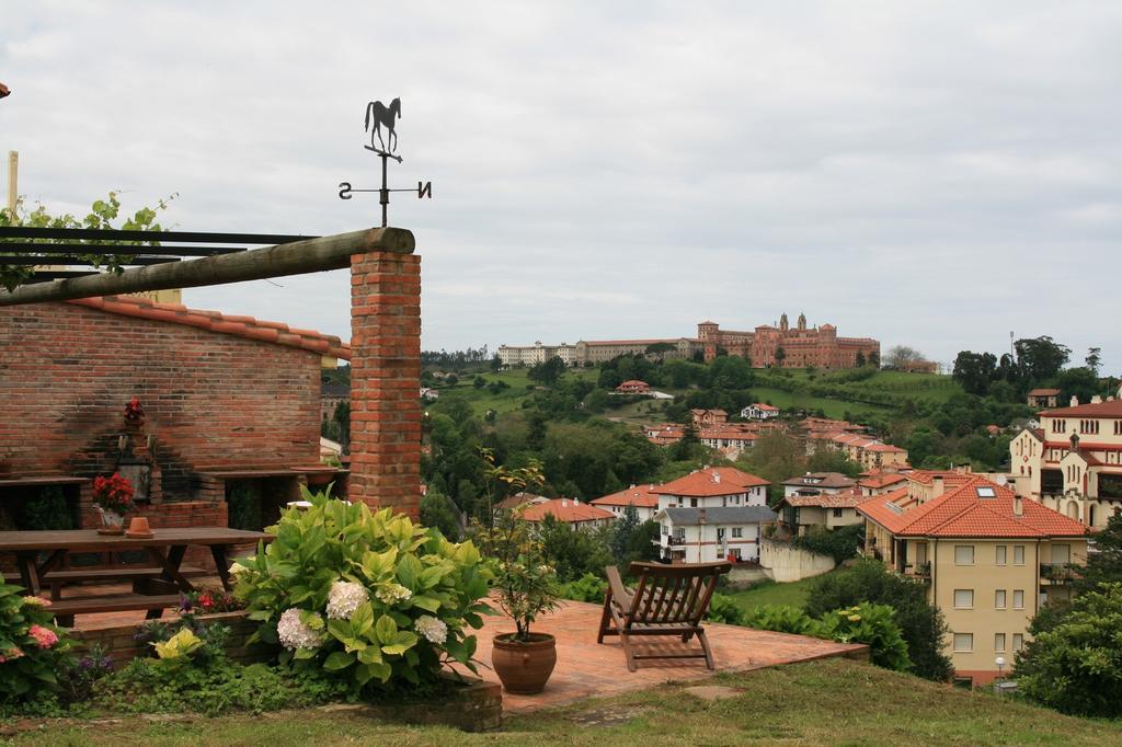 Vivienda Casa Luisa Lejlighed Comillas Eksteriør billede